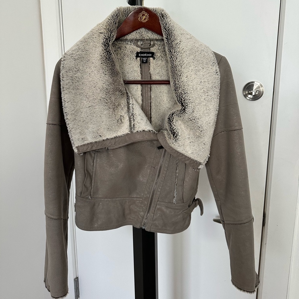 BEBE silver/grey cropped jacket - image 2